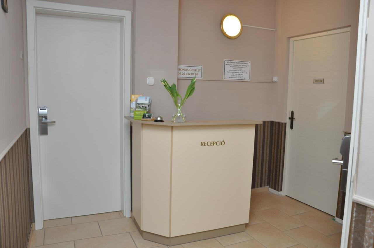 Fertőboz Gloriett Panzio Bed & Breakfast エクステリア 写真