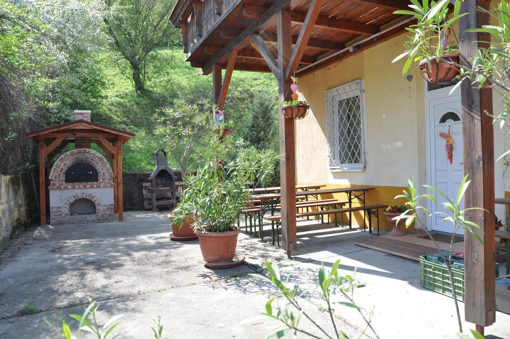 Fertőboz Gloriett Panzio Bed & Breakfast エクステリア 写真