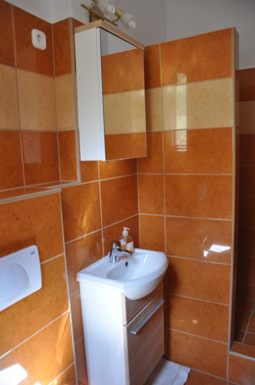 Fertőboz Gloriett Panzio Bed & Breakfast エクステリア 写真