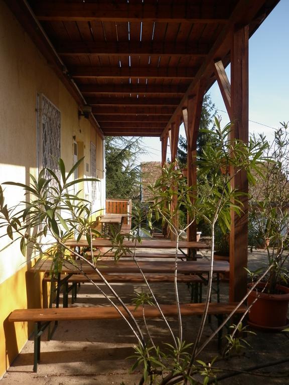 Fertőboz Gloriett Panzio Bed & Breakfast エクステリア 写真